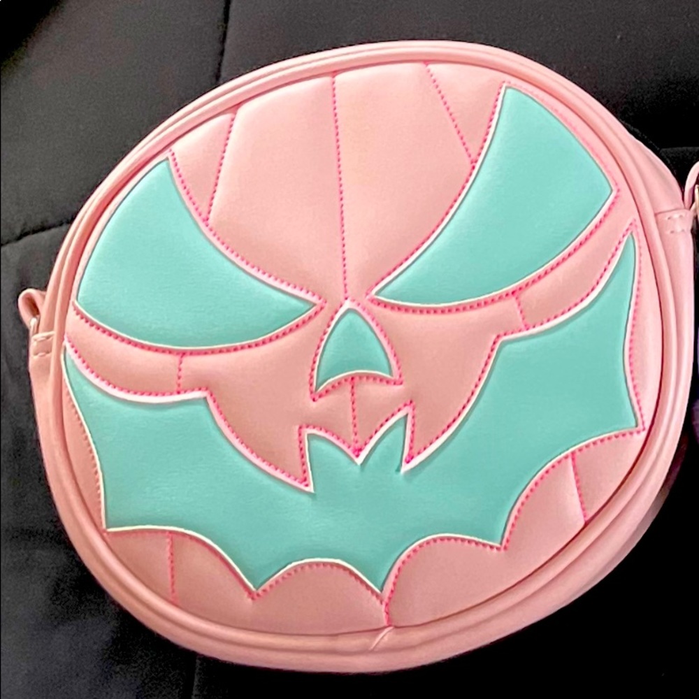 🦇Pending🦇Love pain stitches pastel batmouth